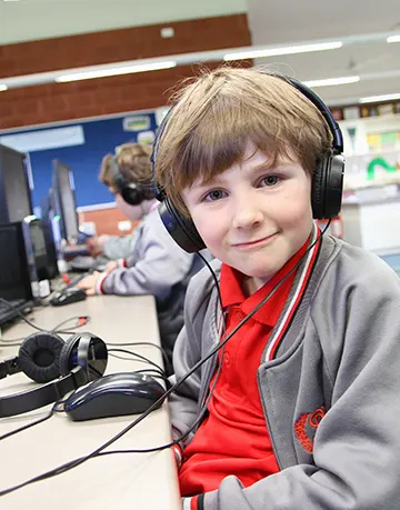 TECHNOLOGIES SPEARWOOD PRIMARY SCHOOL 3 TECHNOLOGIES SPEARWOOD PRIMARY SCHOOL